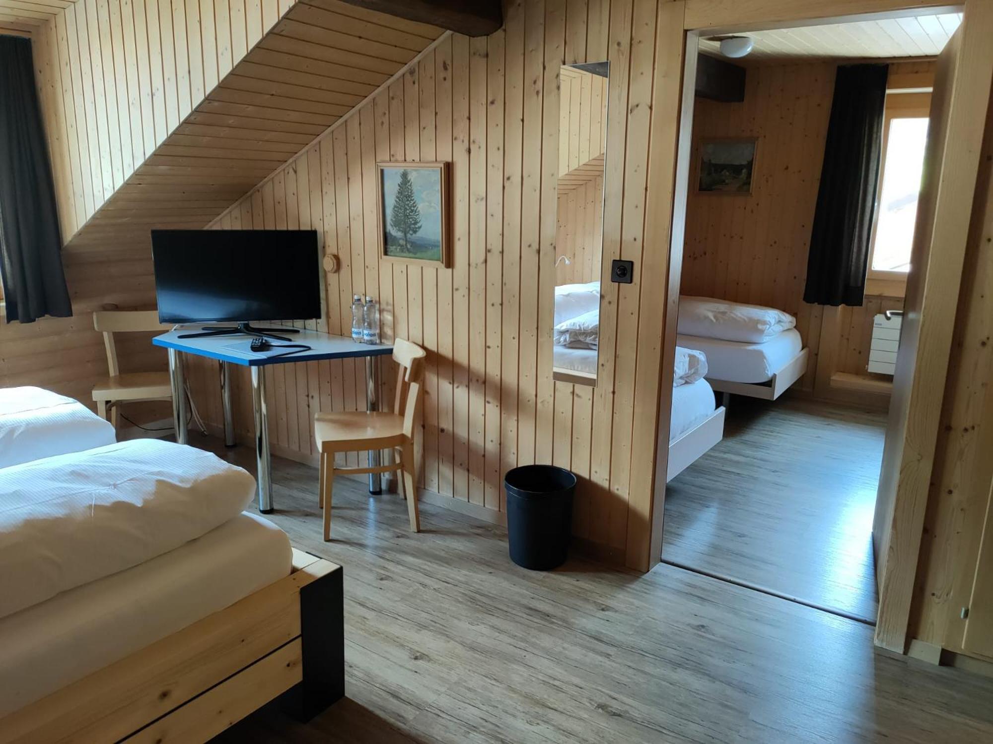 Hotel Furka Oberwald Buitenkant foto