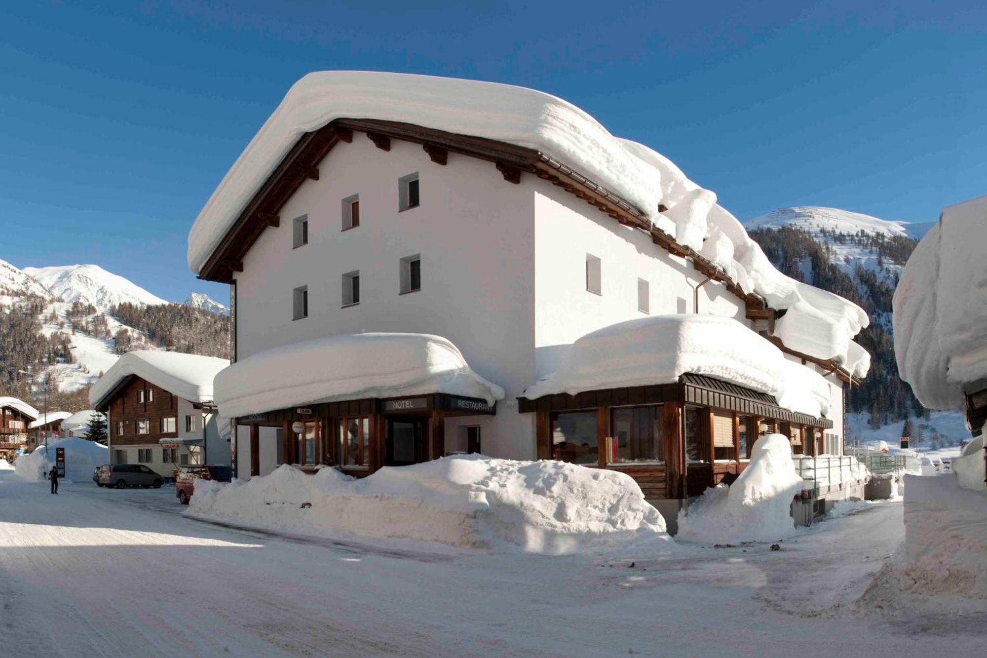 Hotel Furka Oberwald Buitenkant foto