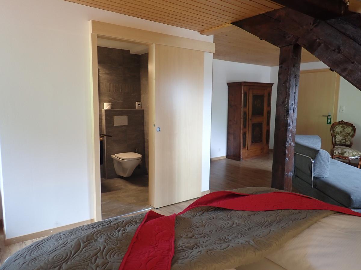 Hotel Furka Oberwald Buitenkant foto