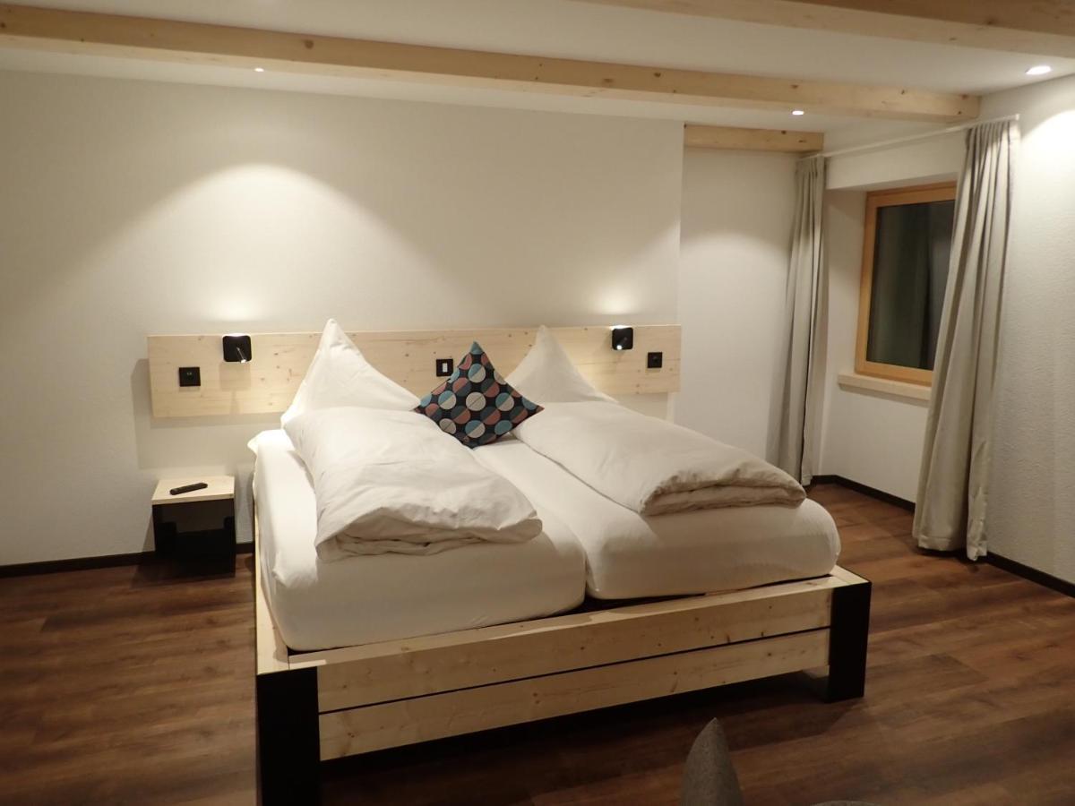 Hotel Furka Oberwald Buitenkant foto
