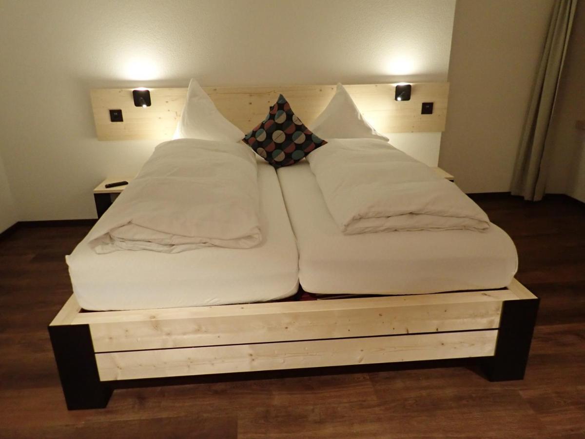 Hotel Furka Oberwald Buitenkant foto