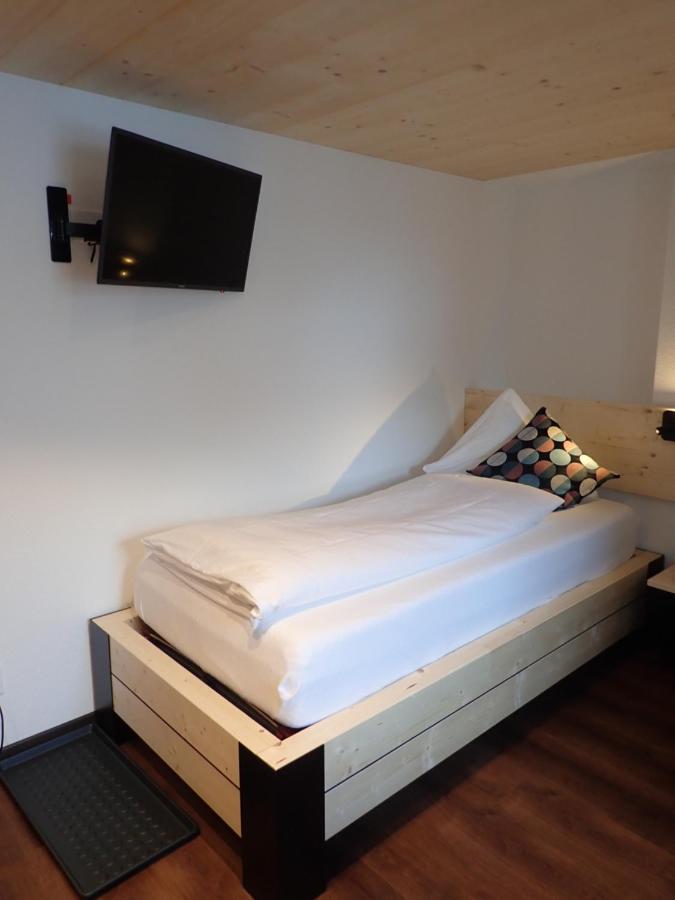 Hotel Furka Oberwald Buitenkant foto